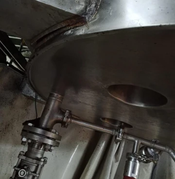 Pengelasan Vacuum Mixer PT Indesso Aroma